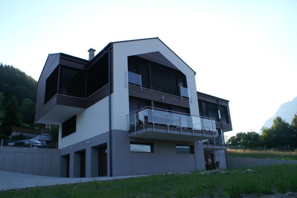 Apartament Dream House Grobming